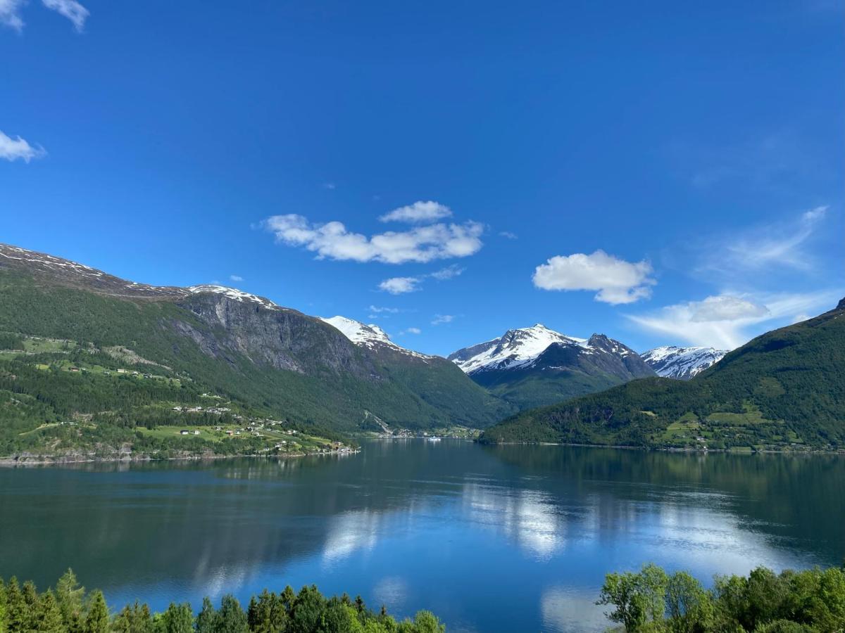 Olden Fjord Apartments Exteriér fotografie