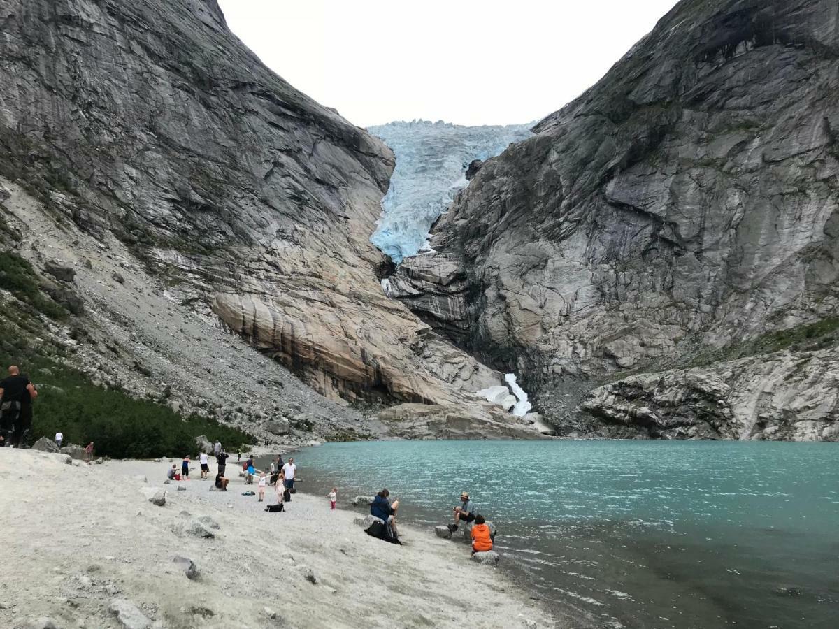 Olden Fjord Apartments Exteriér fotografie